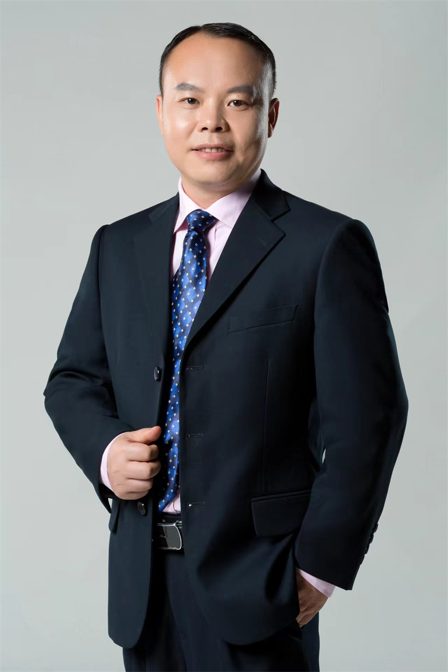 张毅，艾媒咨询CEO兼首席分析师